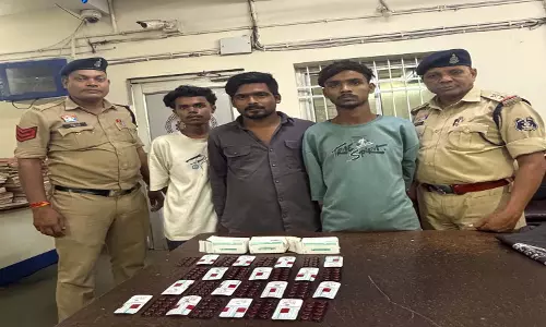 रायपुर में नशीली टैबलेट के साथ तीन आरोपी गिरफ्तार, 300 नाइट्रोसन-10 टैबलेट बरामद