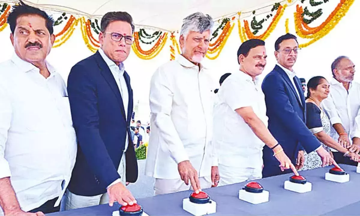 स्वांकी रुशिकोंडा कॉम्प्लेक्स पैसा कमाने वाला बनने के लिए तैयार स्वांकी रुशिकोंडा कॉम्प्लेक्स पैसा कमाने वाला बनने के लिए तैयार