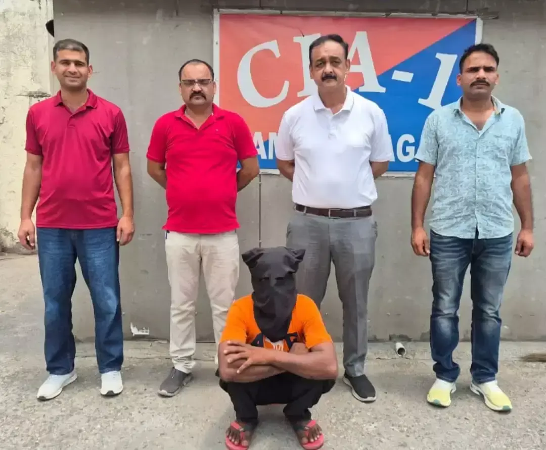 Yamunanagar: यमुनानगर पुलिस की बड़ी कार्रवाई, हेरोइन सहित आरोपी गिरफ्तार Yamunanagar: यमुनानगर पुलिस की बड़ी कार्रवाई, हेरोइन सहित आरोपी गिरफ्तार