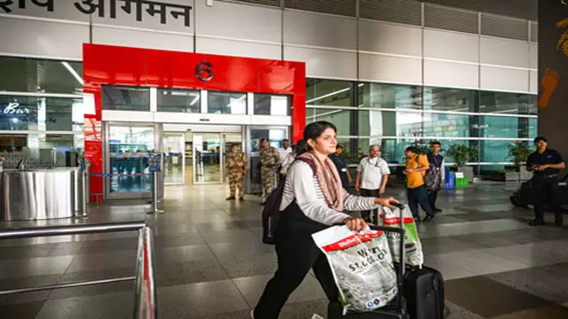 ग्लोबल तनाव घटा: भारत के इंटरनेशनल एविएशन ट्रैफिक में आया सुधार ग्लोबल तनाव घटा: भारत के इंटरनेशनल एविएशन ट्रैफिक में आया सुधार