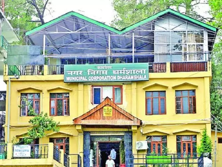 Dharamshala: पूर्व मेयर के खिलाफ सरकारी भूमि पर कब्जे की शिकायत पीएम कार्यालय पहुंची