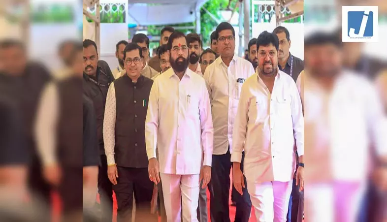 डिप्टी सीएम एकनाथ शिंदे अस्पताल में भर्ती, अत्यधिक थकान के बाद बिगड़ी तबीयत, हालत स्थिर डिप्टी सीएम एकनाथ शिंदे अस्पताल में भर्ती, अत्यधिक थकान के बाद बिगड़ी तबीयत, हालत स्थिर