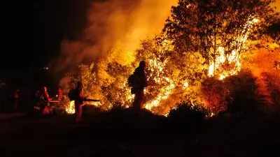 स्पेन में जंगल में लगी आग, 2,300 हेक्टेयर जमीन जलकर खाक स्पेन में जंगल में लगी आग, 2,300 हेक्टेयर जमीन जलकर खाक