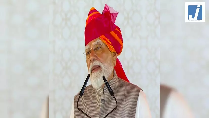 संकट के समय दिखा भारत की डिप्लोमेसी का जलवा, 40 से ज्यादा देशों से आया ईंधन, पीएम मोदी ने बताया संकट के समय दिखा भारत की डिप्लोमेसी का जलवा, 40 से ज्यादा देशों से आया ईंधन, पीएम मोदी ने बताया