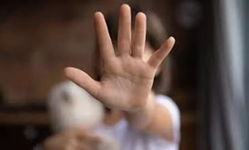 Kerala : 17 वर्षीय नाबालिग से दुष्कर्म मामले में बड़ा खुलासा Kerala : 17 वर्षीय नाबालिग से दुष्कर्म मामले में बड़ा खुलासा