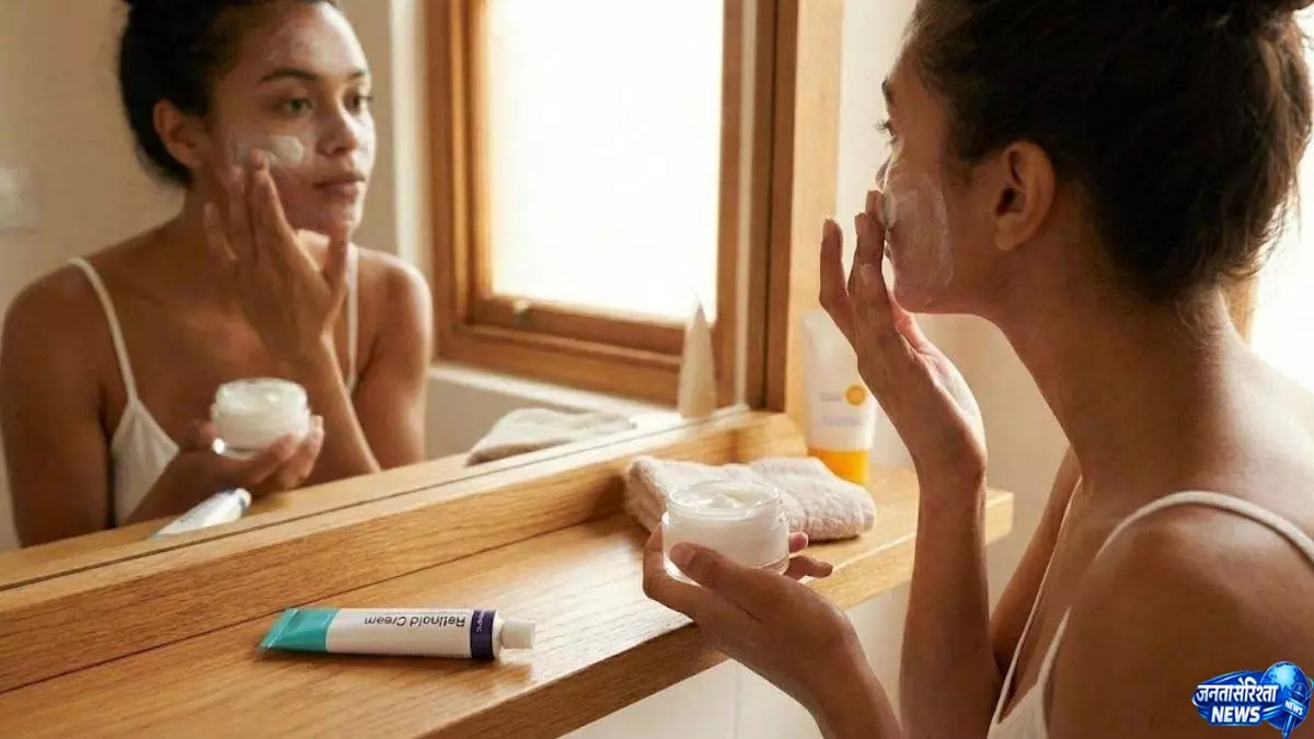 एक्सपर्ट टिप्स: Retinol यूज करने का सही तरीका एक्सपर्ट टिप्स: Retinol यूज करने का सही तरीका