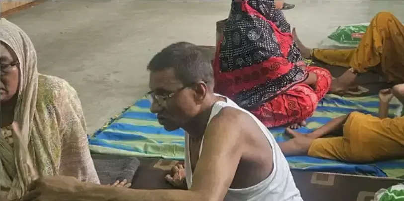 Alipurduar: अलीपुरद्वार में पुलिस का सत्यापन अभियान, डिलीटेड मतदाताओं पर फोकस Alipurduar: अलीपुरद्वार में पुलिस का सत्यापन अभियान, डिलीटेड मतदाताओं पर फोकस