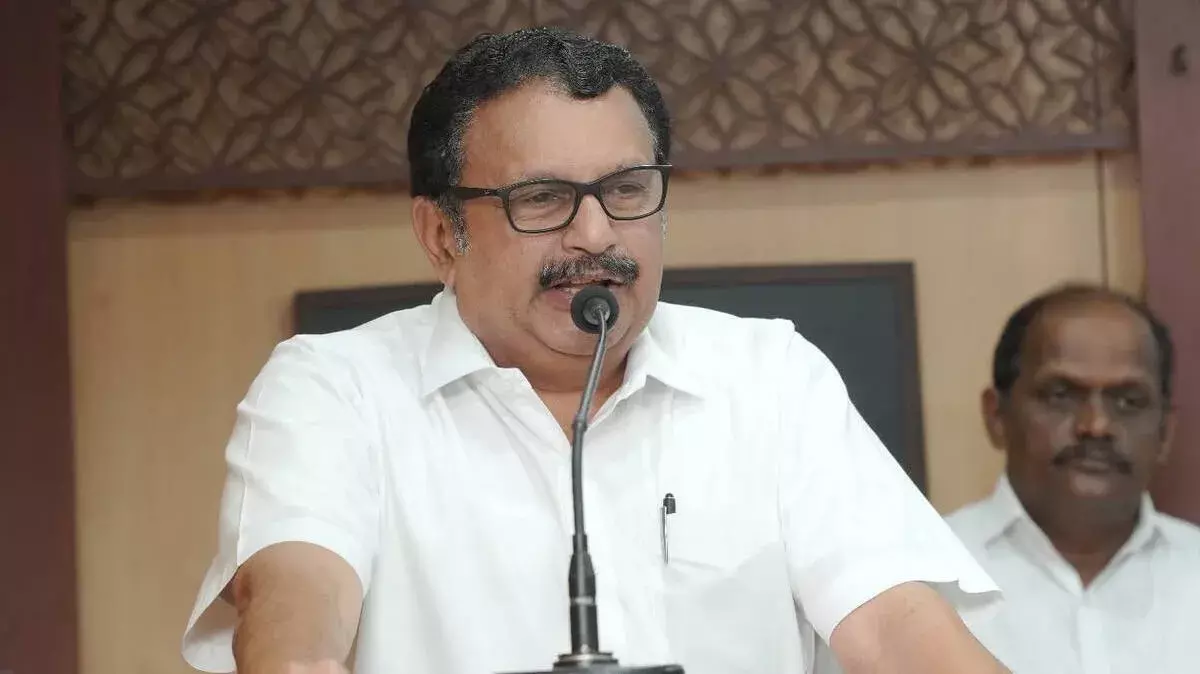मंत्री मुरलीधरन के स्टाफ में अंतर्कलह! दो करीबियों ने की इस्तीफे की पेशकश मंत्री मुरलीधरन के स्टाफ में अंतर्कलह! दो करीबियों ने की इस्तीफे की पेशकश
