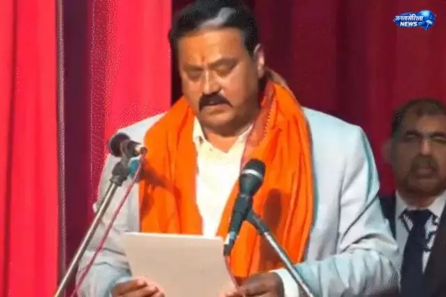 कोर्ट का बड़ा फैसला: राजू कुमार सिंह को 4 साल की सजा कोर्ट का बड़ा फैसला: राजू कुमार सिंह को 4 साल की सजा