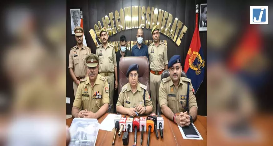 घरों में चोरी करने वाले दो शातिर चोर गिरफ्तार; चोरी का सामान, नकदी और बाइक बरामद घरों में चोरी करने वाले दो शातिर चोर गिरफ्तार; चोरी का सामान, नकदी और बाइक बरामद