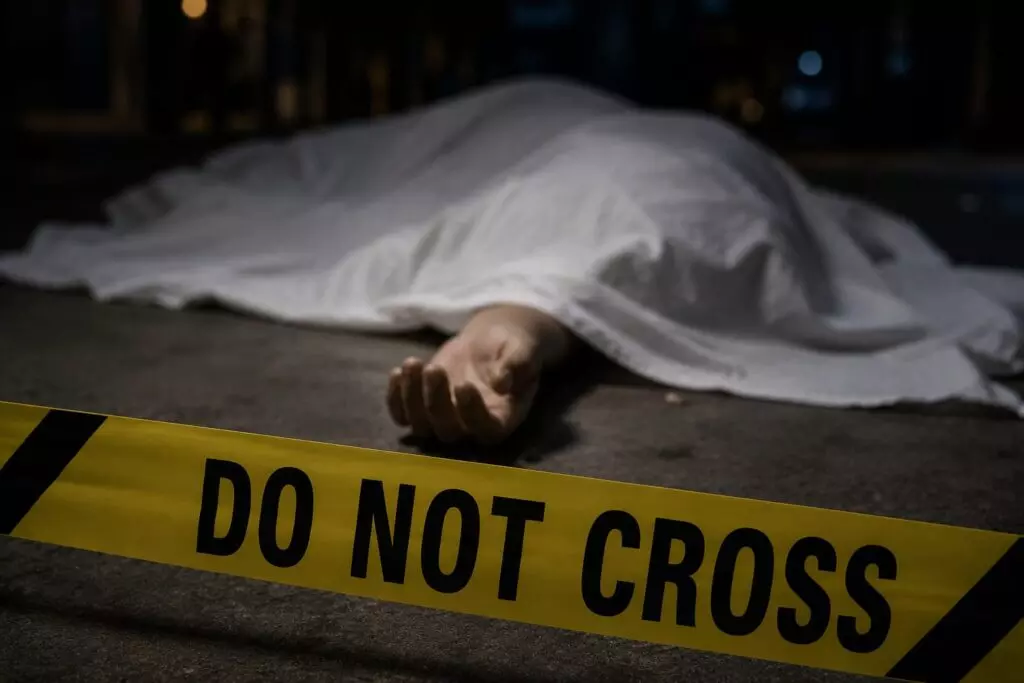 Chandigarh: पंचकूला में दोहरे हत्याकांड से हड़कंप, पुलिस जांच में जुटी Chandigarh: पंचकूला में दोहरे हत्याकांड से हड़कंप, पुलिस जांच में जुटी