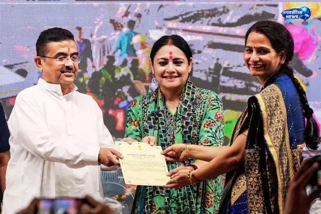 शुभेंदु अधिकारी ने बचाव टीम को सराहा शुभेंदु अधिकारी ने बचाव टीम को सराहा
