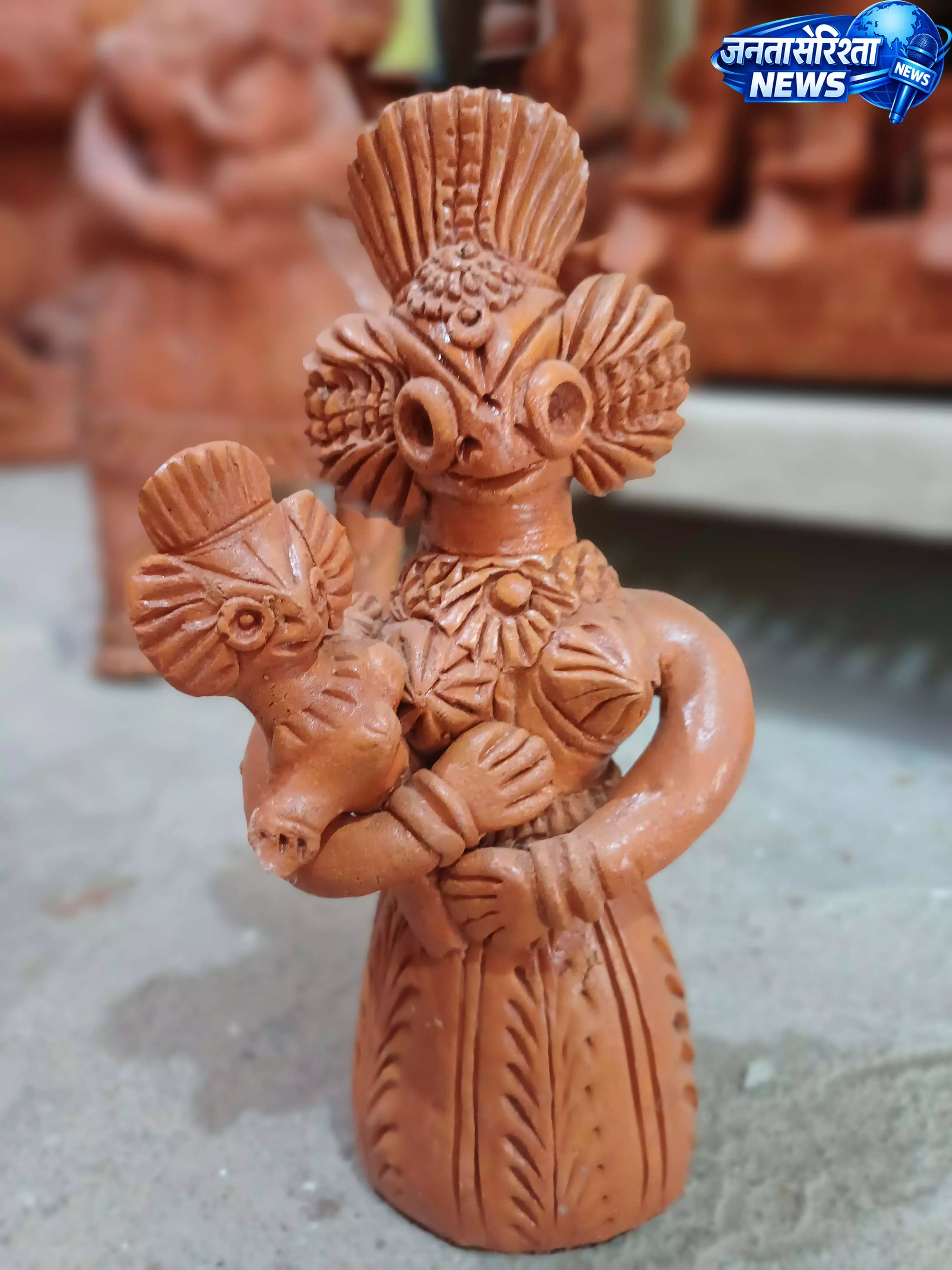 हर देखने वाले को भावुक कर देती है हातिमा गुड़िया हर देखने वाले को भावुक कर देती है हातिमा गुड़िया