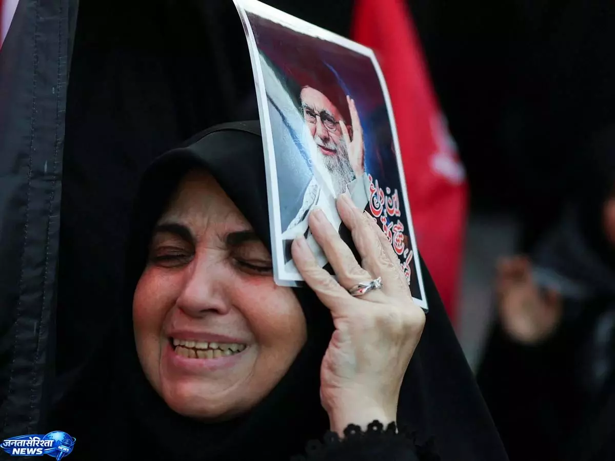 Ali Khameneis के जनाजे के बाद अब दफन को लेकर चर्चाएं तेज Ali Khameneis के जनाजे के बाद अब दफन को लेकर चर्चाएं तेज