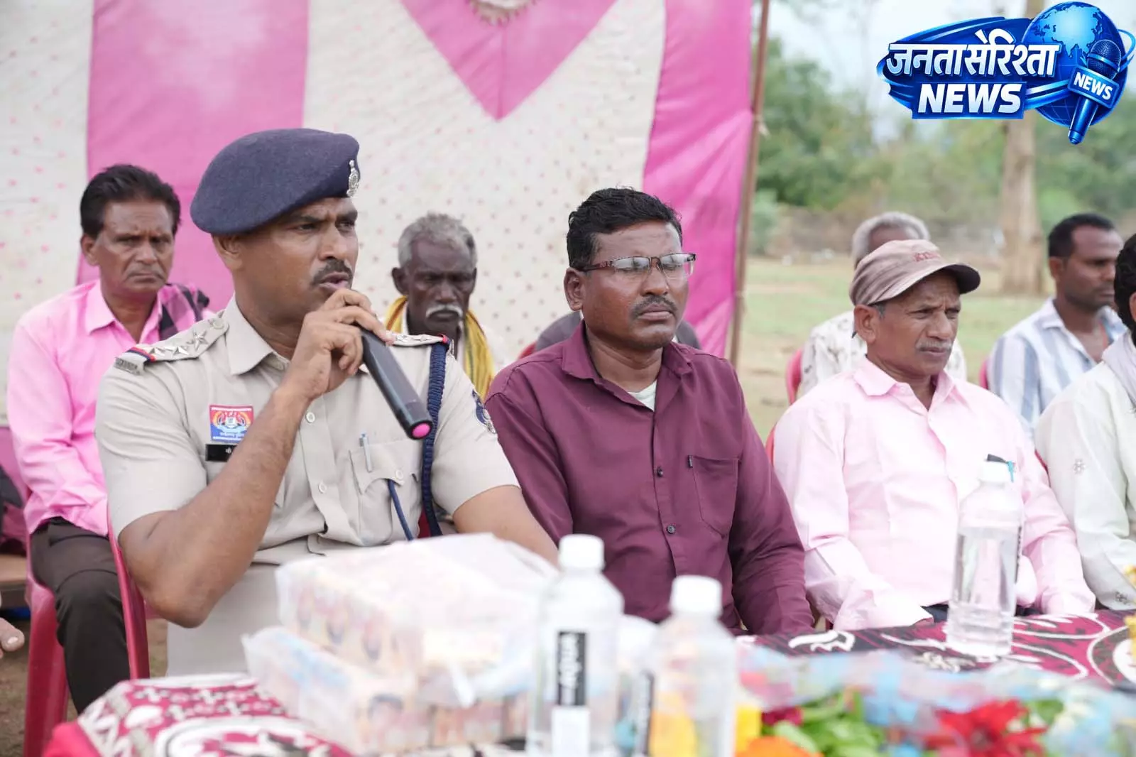 पुलिस की पहल: टेमरी में कबड्डी प्रतियोगिता, खिलाड़ियों का उत्साह और ग्रामीणों का जुड़ाव पुलिस की पहल: टेमरी में कबड्डी प्रतियोगिता, खिलाड़ियों का उत्साह और ग्रामीणों का जुड़ाव