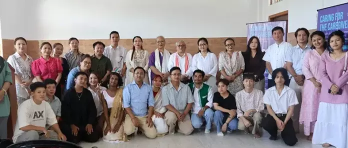 बर्नआउट से बचाव तक: देखभाल करने वालों की देखभाल अभियान की अहम पहल