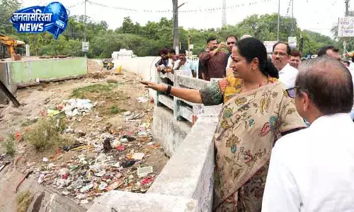Delhi सीएम रेखा गुप्ता ने परियोजनाओं का किया उद्घाटन Delhi सीएम रेखा गुप्ता ने परियोजनाओं का किया उद्घाटन