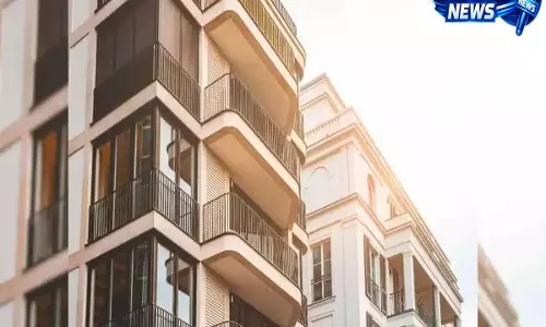 Hyderabad में बहुमंजिला इमारत से गिरने से महिला की मौत, घटना की जांच जारी Hyderabad में बहुमंजिला इमारत से गिरने से महिला की मौत, घटना की जांच जारी