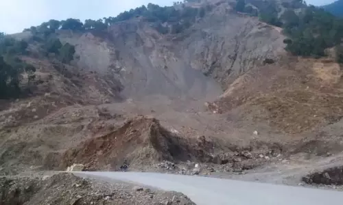 कोटरोपी भूस्खलन क्षेत्र में फिर खतरे की आशंका, IIT मंडी अध्ययन में अस्थिर ढलान का खुलासा कोटरोपी भूस्खलन क्षेत्र में फिर खतरे की आशंका, IIT मंडी अध्ययन में अस्थिर ढलान का खुलासा