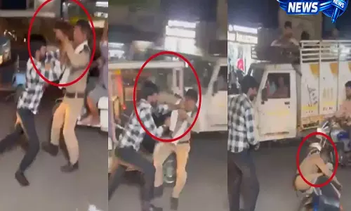 VIDEO: ड्यूटी के दौरान होमगार्ड से मारपीट, आरोपी धक्का देकर मौके से फरार VIDEO: ड्यूटी के दौरान होमगार्ड से मारपीट, आरोपी धक्का देकर मौके से फरार