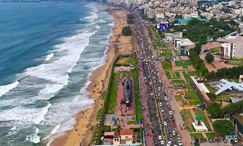 Andhra : विशाखापत्तनम में फिशिंग बोट हादसा, 6 लापता