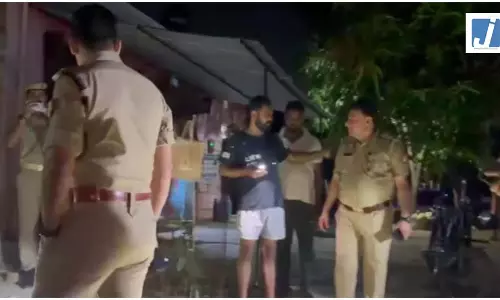 मजदूरी को लेकर हुआ झगड़ा, मकान मालिक की बैट से पीटकर हत्या, फैली सनसनी
