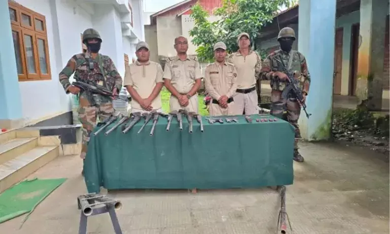 Manipur में दो बड़े सर्च ऑपरेशन; भारी मात्रा में हथियार और गोला-बारूद जब्त