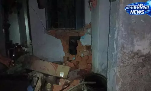 CG BREAKING: गैस सिलेंडर ब्लास्ट, रसोई में आग लगने से मकान क्षतिग्रस्त