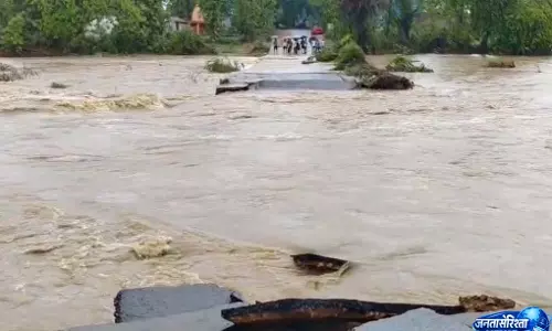 भारी बारिश से जनजीवन प्रभावित, पुराना कुसुमबोड़ा पुल टूटा, दर्जनों गांवों का संपर्क कटा