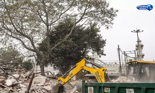 Rajasthan : बॉर्डर क्षेत्र में ढांचों पर कार्रवाई को लेकर विवाद Rajasthan : बॉर्डर क्षेत्र में ढांचों पर कार्रवाई को लेकर विवाद