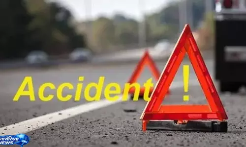 Road दुर्घटना में युवती की जान गई, दो लोग गंभीर घायल Road दुर्घटना में युवती की जान गई, दो लोग गंभीर घायल