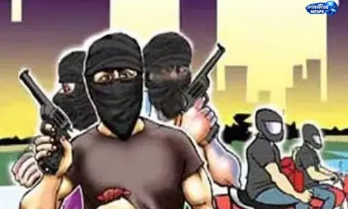 रोहतास में 13 लाख की चोरी का पर्दाफाश रोहतास में 13 लाख की चोरी का पर्दाफाश