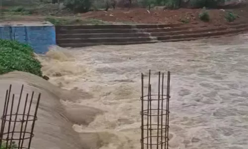 महासमुंद में मूसलाधार बारिश से जनजीवन प्रभावित, नदी-नाले उफान पर