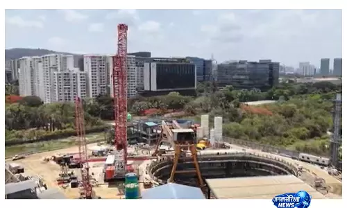 Mumbai-अहमदाबाद बुलेट ट्रेन परियोजना: विक्रोली में देश की सबसे बड़ी टनल बोरिंग मशीन ने खुदाई शुरू की Mumbai-अहमदाबाद बुलेट ट्रेन परियोजना: विक्रोली में देश की सबसे बड़ी टनल बोरिंग मशीन ने खुदाई शुरू की