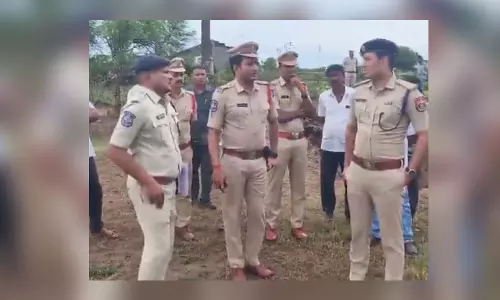 Telangana में कुएं में लूटपाट के बाद छात्र पकड़ा गया Telangana में कुएं में लूटपाट के बाद छात्र पकड़ा गया