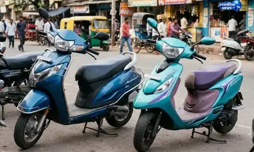 स्कूटर vs स्कूटी: पूरी कन्फ्यूजन होगी दूर स्कूटर vs स्कूटी: पूरी कन्फ्यूजन होगी दूर