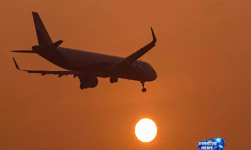 मौसम की मार: Delhi और मुंबई एयरपोर्ट पर उड़ान संचालन प्रभावित
