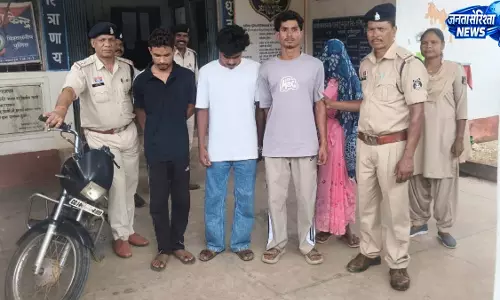 जशपुर में 24 घंटे में अंधे हत्याकांड का खुलासा, बहू समेत चार गिरफ्तार जशपुर में 24 घंटे में अंधे हत्याकांड का खुलासा, बहू समेत चार गिरफ्तार