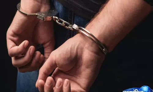 चांदनी चौक में चाकू लहराने वाला आरोपी गिरफ्तार, आर्म्स एक्ट के तहत कार्रवाई चांदनी चौक में चाकू लहराने वाला आरोपी गिरफ्तार, आर्म्स एक्ट के तहत कार्रवाई