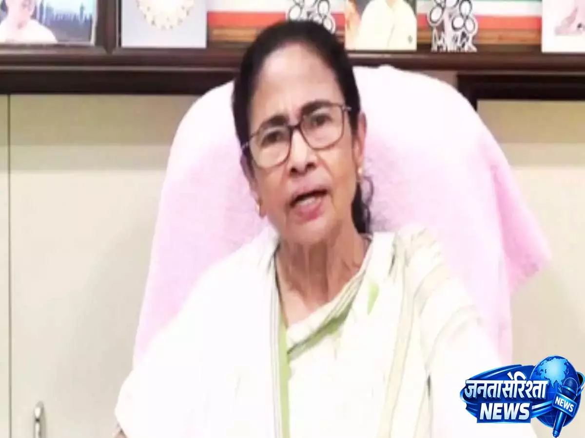 गद्दारों पर बरसीं ममता बनर्जी, टीएमसी छोड़ने वालों को बीजेपी में जाने की चुनौती गद्दारों पर बरसीं ममता बनर्जी, टीएमसी छोड़ने वालों को बीजेपी में जाने की चुनौती
