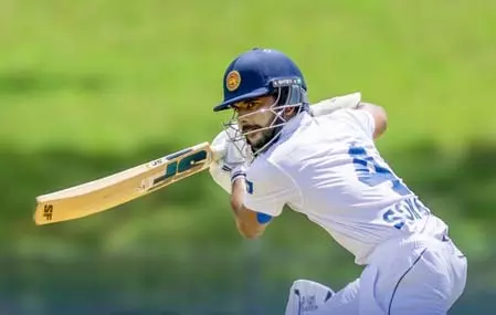 दूसरे टेस्ट में मजबूत स्थिति में श्रीलंका, मेंडिस-सोनल ने खेली दमदार पारी दूसरे टेस्ट में मजबूत स्थिति में श्रीलंका, मेंडिस-सोनल ने खेली दमदार पारी