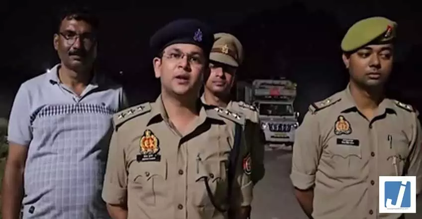 बदमाशों से पुलिस की मुठभेड़, आरोपी के पैर में लगी गोली बदमाशों से पुलिस की मुठभेड़, आरोपी के पैर में लगी गोली