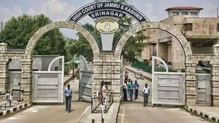 Jammu: हाईकोर्ट का बड़ा फैसला, सरवाल पुलिस पोस्ट हमले की एफआईआर रहेगी कायम Jammu: हाईकोर्ट का बड़ा फैसला, सरवाल पुलिस पोस्ट हमले की एफआईआर रहेगी कायम