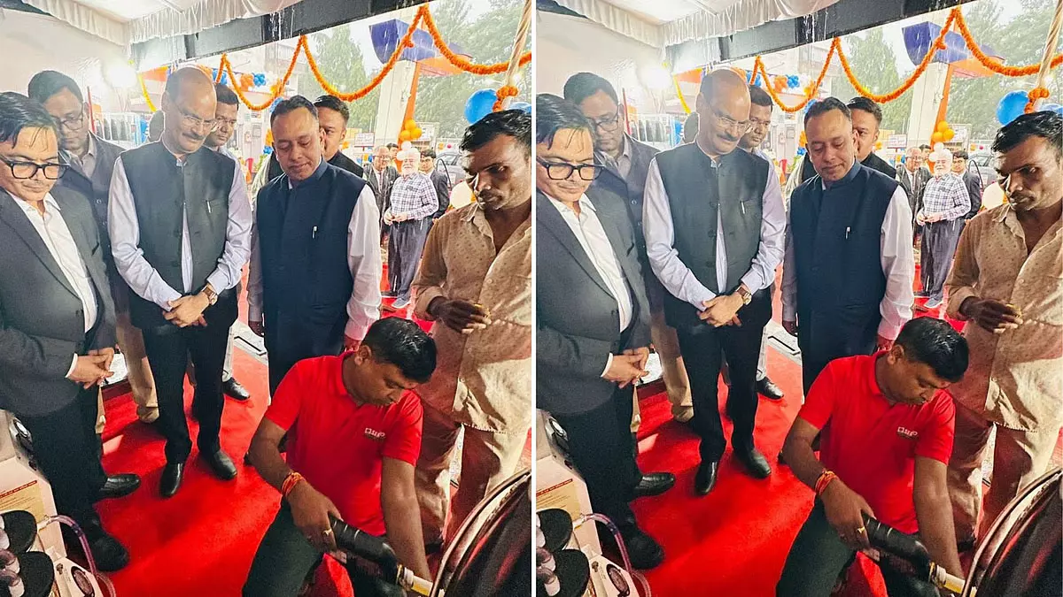 MP : इंडियनऑयल ने अग्रसेन स्क्वायर पर लॉन्च किए नए सर्वो हाइपर लुब्रिकेंट्स MP : इंडियनऑयल ने अग्रसेन स्क्वायर पर लॉन्च किए नए सर्वो हाइपर लुब्रिकेंट्स