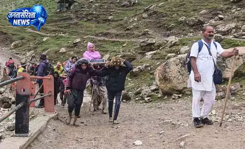 Srinagar अमरनाथ यात्रियों से वैध पंजीकरण की अपील Srinagar अमरनाथ यात्रियों से वैध पंजीकरण की अपील