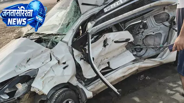 Gurugram : दर्दनाक सड़क हादसा, ट्रक की टक्कर से कार पलटी दो की मौत, तीन घायल Gurugram : दर्दनाक सड़क हादसा, ट्रक की टक्कर से कार पलटी दो की मौत, तीन घायल