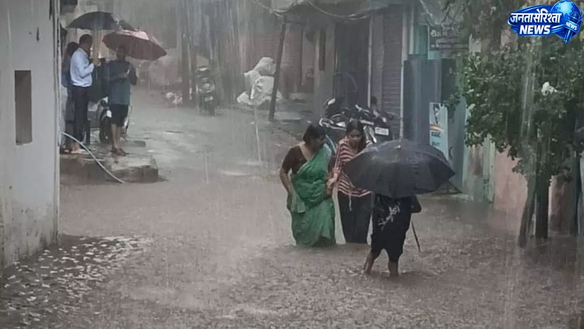 बारिश से Dindori में मौसम हुआ ठंडा और खुशगवार बारिश से Dindori में मौसम हुआ ठंडा और खुशगवार