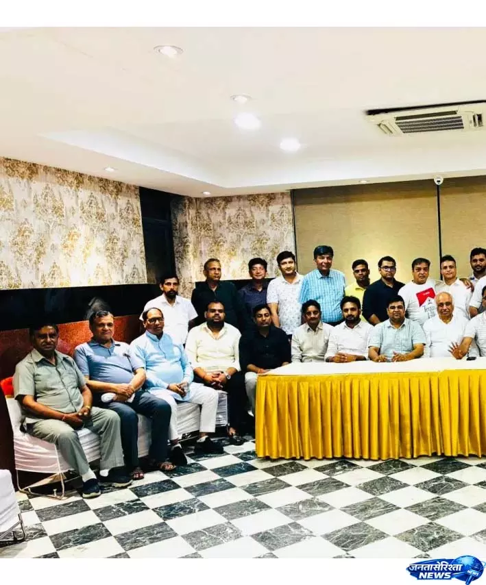 Noida में बड़े सम्मेलन की तैयारी, व्यापारी जुटेंगे Noida में बड़े सम्मेलन की तैयारी, व्यापारी जुटेंगे