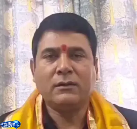 Loni में कार्रवाई के बाद बयान ने बढ़ाया सियासी तनाव Loni में कार्रवाई के बाद बयान ने बढ़ाया सियासी तनाव