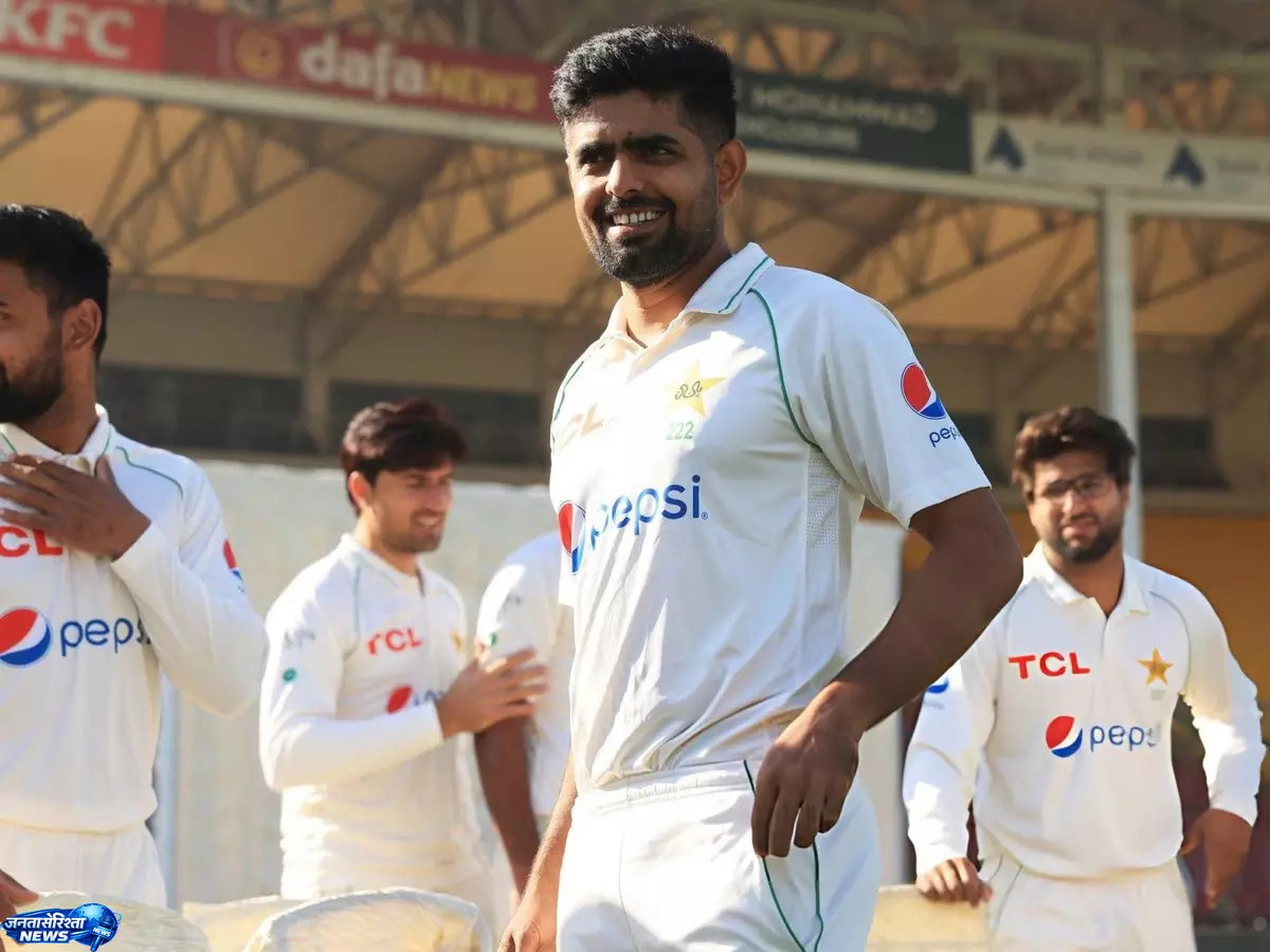 T 20 और वनडे के बाद टेस्ट में भी बाबर आजम की दूसरी पारी, कप्तानी पर नजर T 20 और वनडे के बाद टेस्ट में भी बाबर आजम की दूसरी पारी, कप्तानी पर नजर